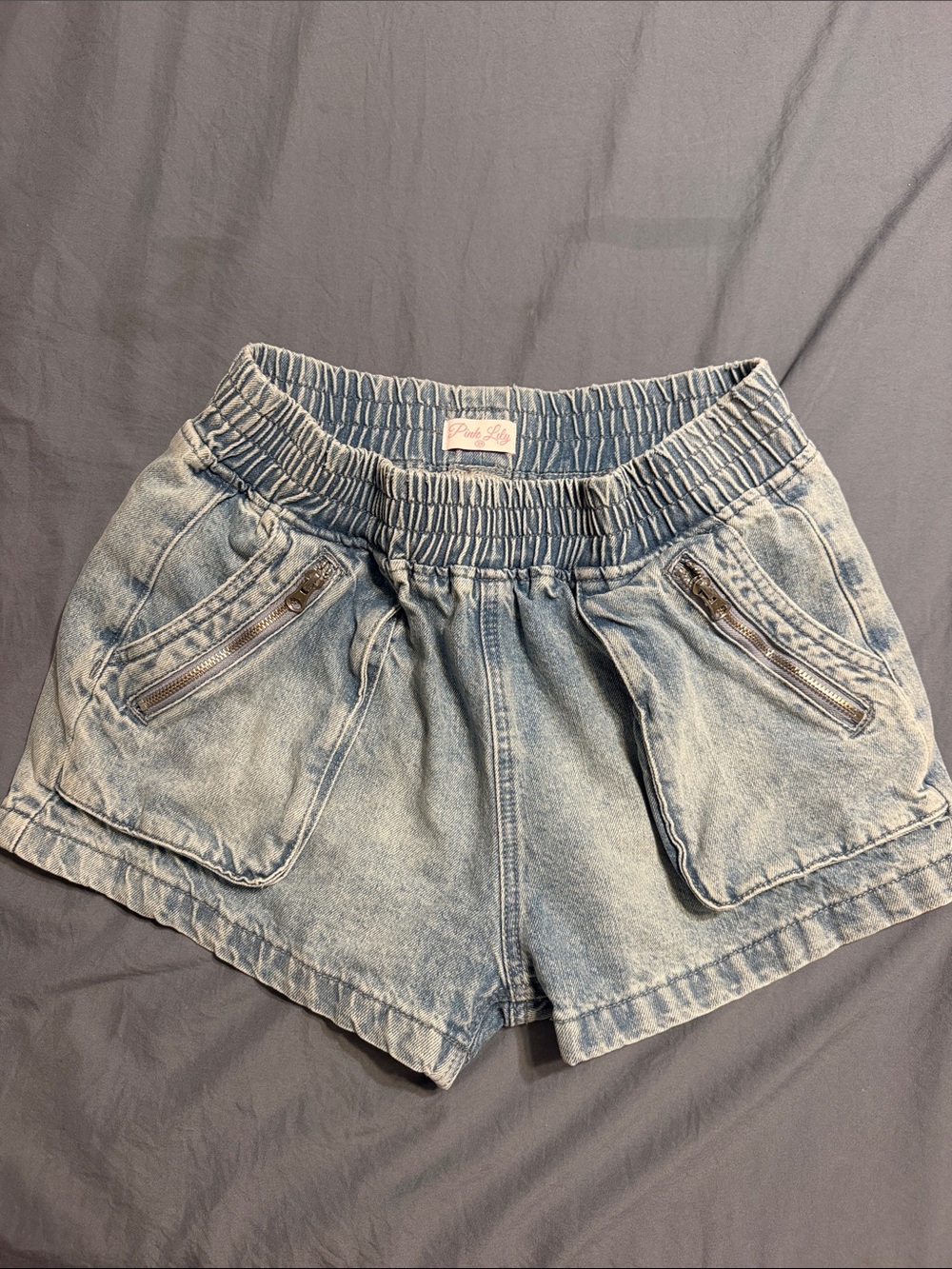 Pink Lily Acid Wash Denim Shorts – Size 29